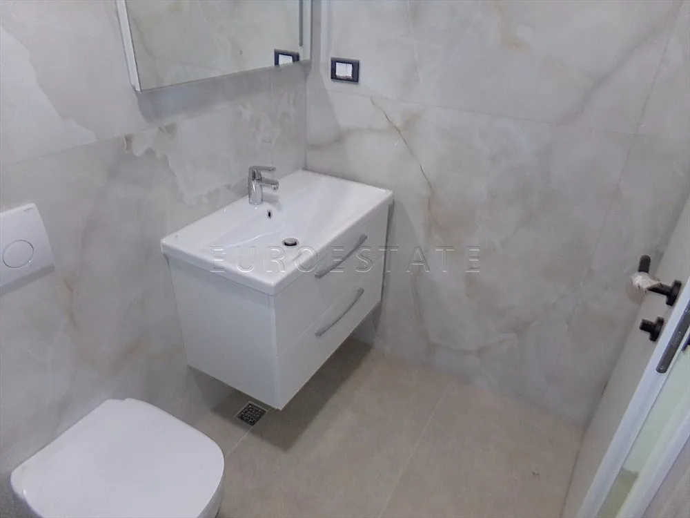 šimuni: nov, 4 - sobni stan, 121.93 m2 + vrt i parking, bruto 214.28 m2 - slika 20