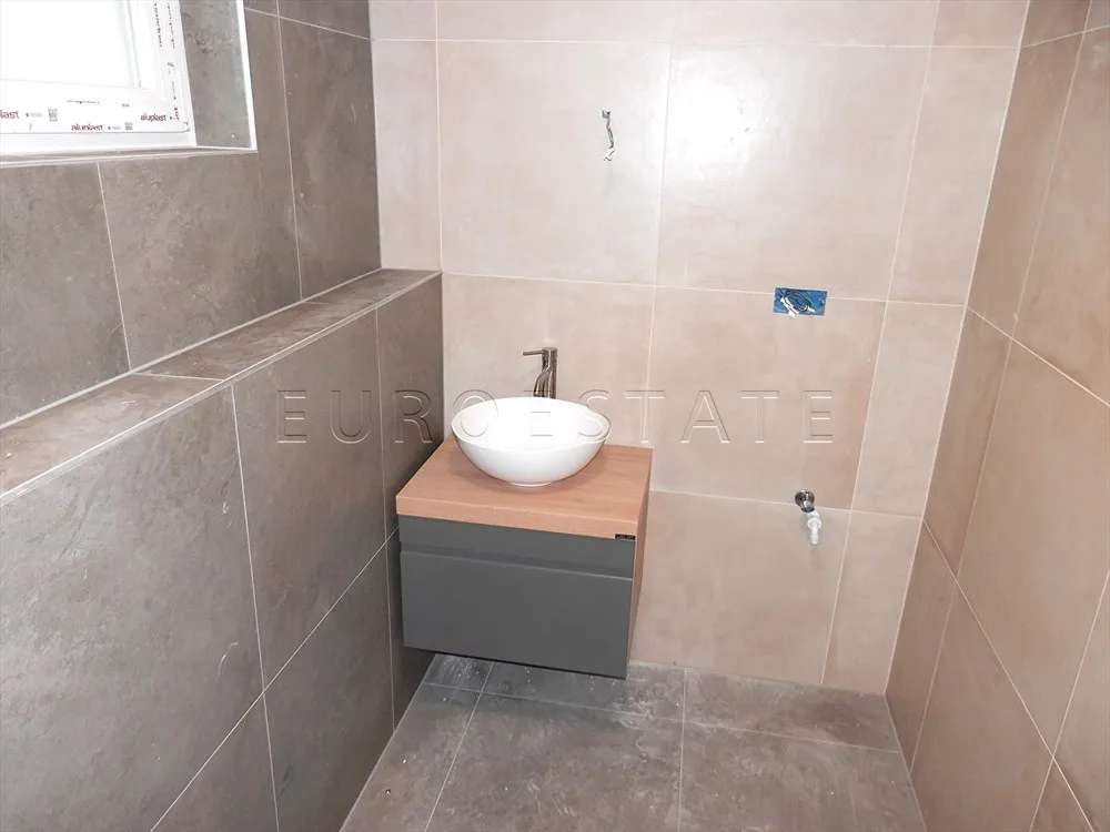 sračinec: dvoetažni 4-sobni stan sa dvorištem i parkiralištem, sveukupne površine 253 m2, novogradnja - slika 23
