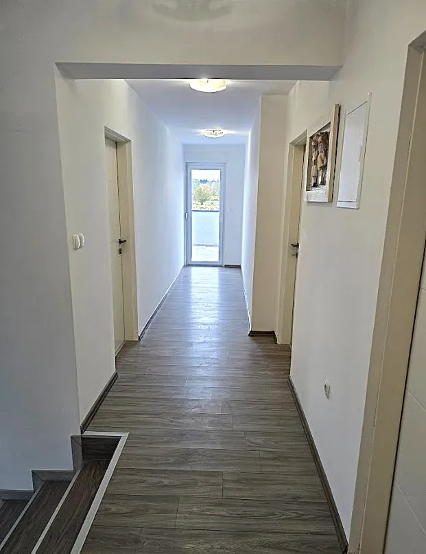 novo selo rok: moderna katnica od 320 m2 sa dvorištem od 1600 m2 - slika 27