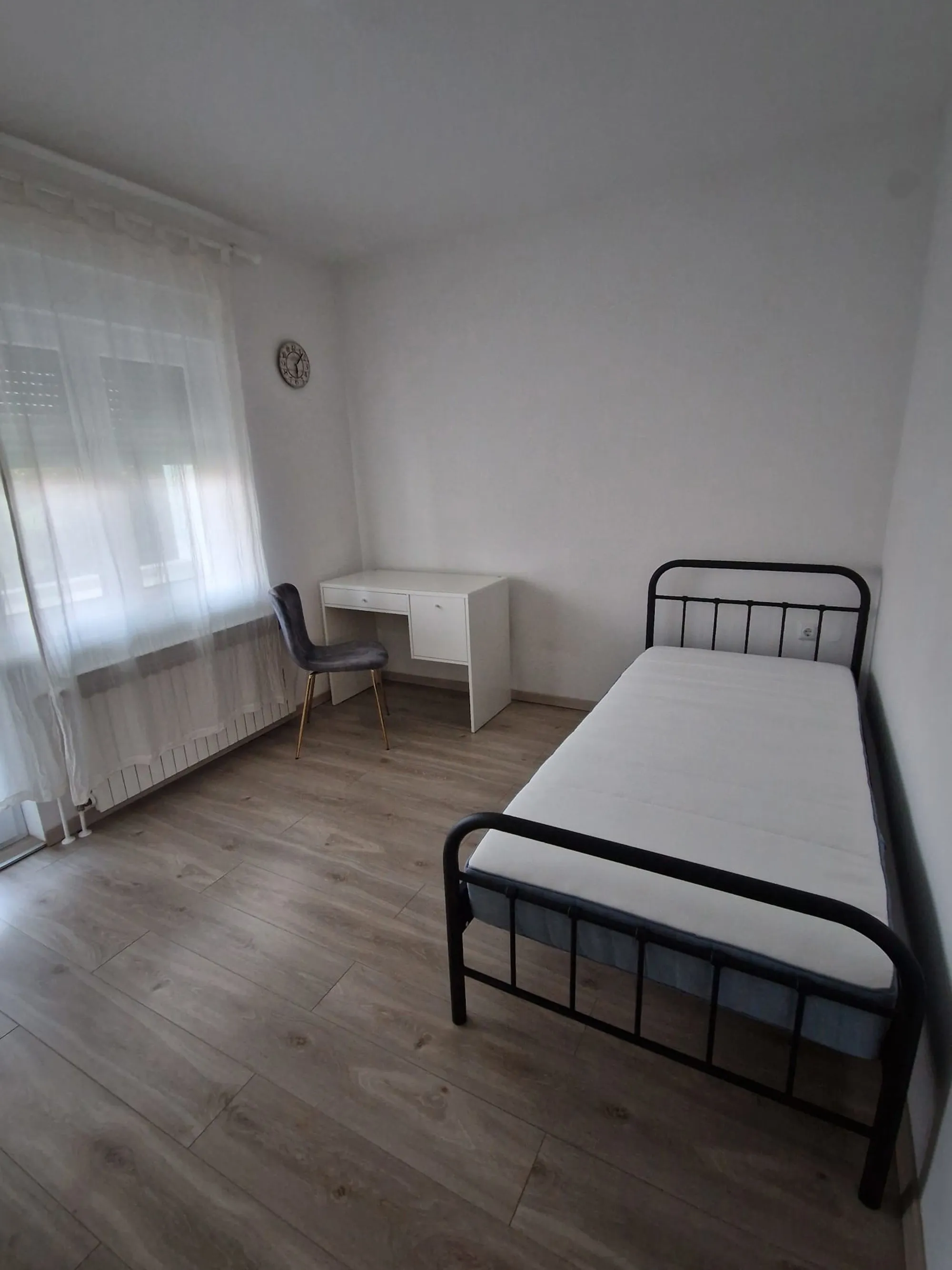 varaždin: renovirana dvojna kuća površine 135 m2, sa garažom i dvorištem - slika 23