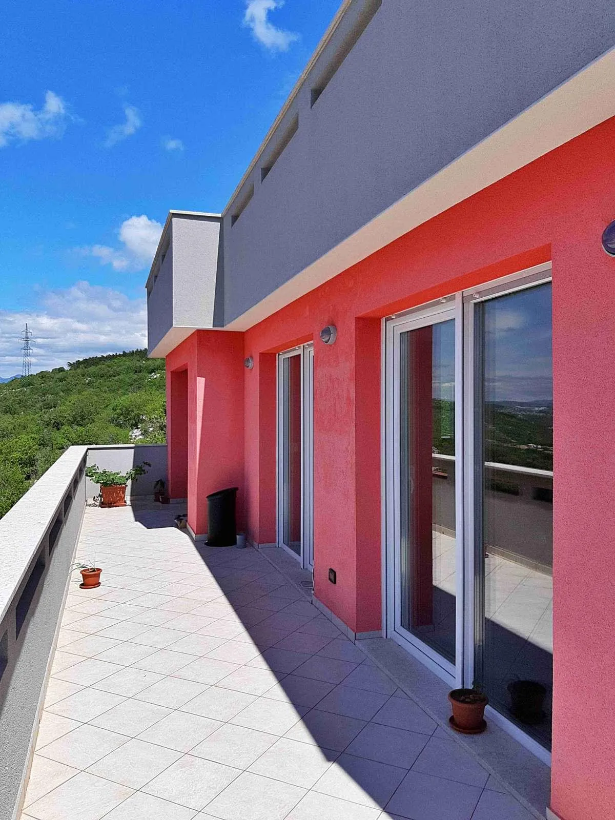 hreljin: novogradnja, dvokatnica od 634 m2 sa tri stana, vrt od 700 m2 - slika 7