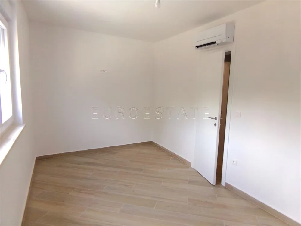 šimuni: dvoetažan apartman sa pogledom na more, 2 parkirna mjesta + dvorište - slika 10