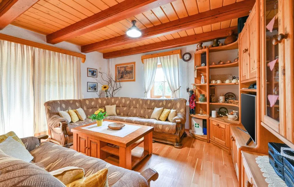 gornja voća: luksuzna kuća za odmor, 200 m2, 3200 m2 okućnice, bazen - slika 17