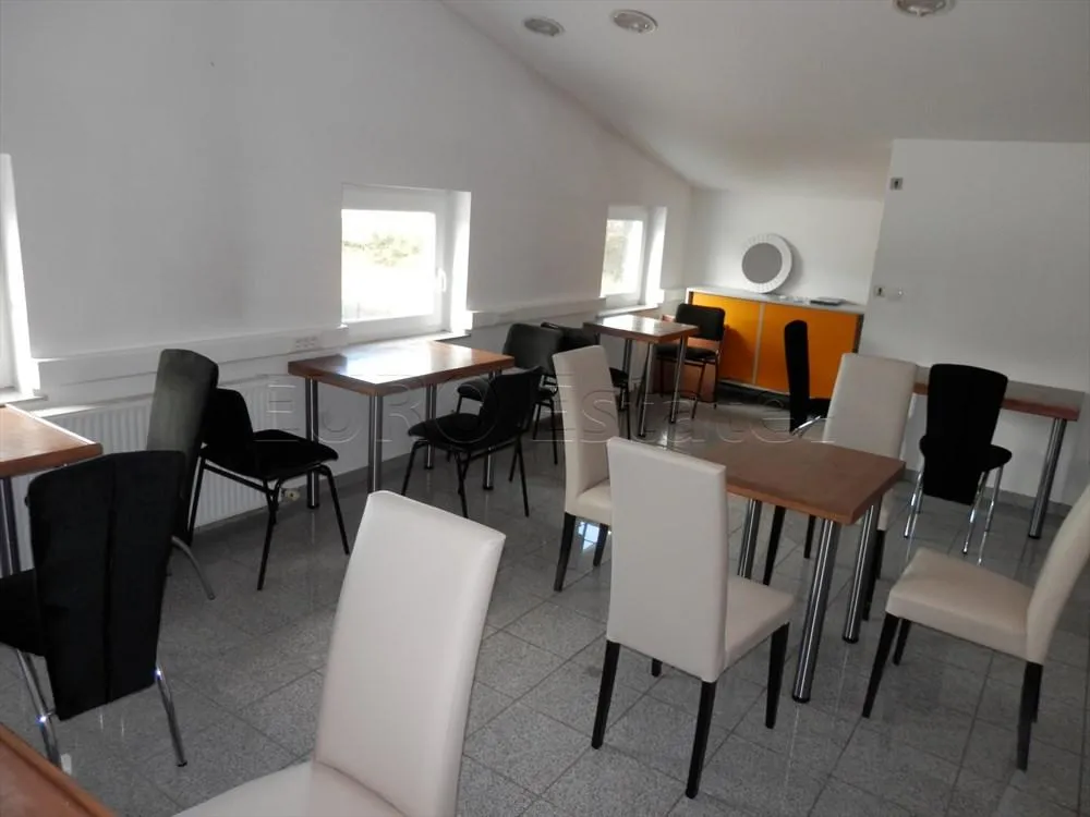 varaždin: poslovna zgrada za razne namjene, 264 m2, parcela 2000 m2 - slika 29