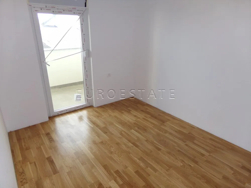 sračinec: dvoetažni 4-sobni stan sa dvorištem i parkiralištem, sveukupne površine 275 m2, novogradnja - slika 20