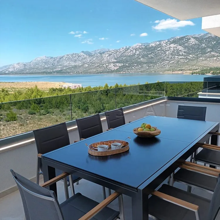 rovanjska: nova moderna vila površine 320 m2 sa bazenom i pogledom na more - slika 17