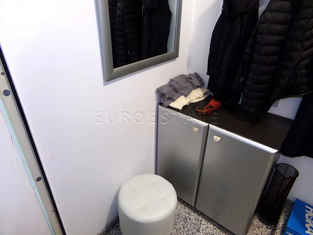 varaždin: prostran trosobni stan površine 140 m2 - slika 20