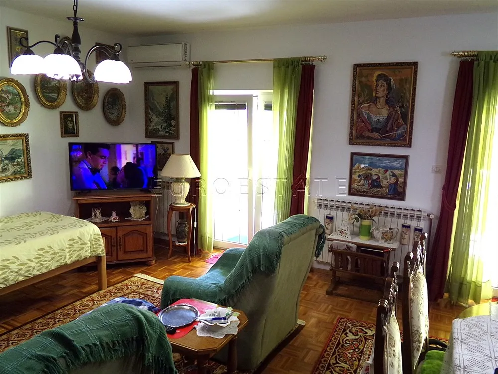 varaždin: odlična kuća novije gradnje u centru grada, površine 226 m2 - slika 10
