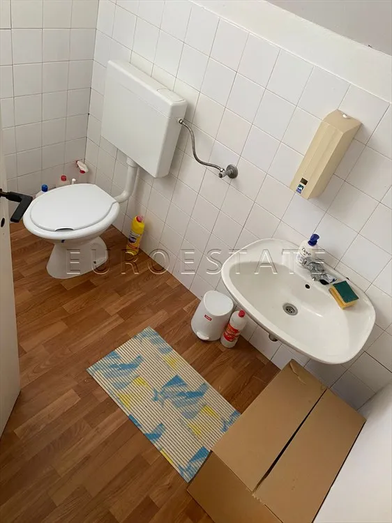 lepoglava: poslovna hala, višenamjenski poslovni prostor 421 m2 - slika 16