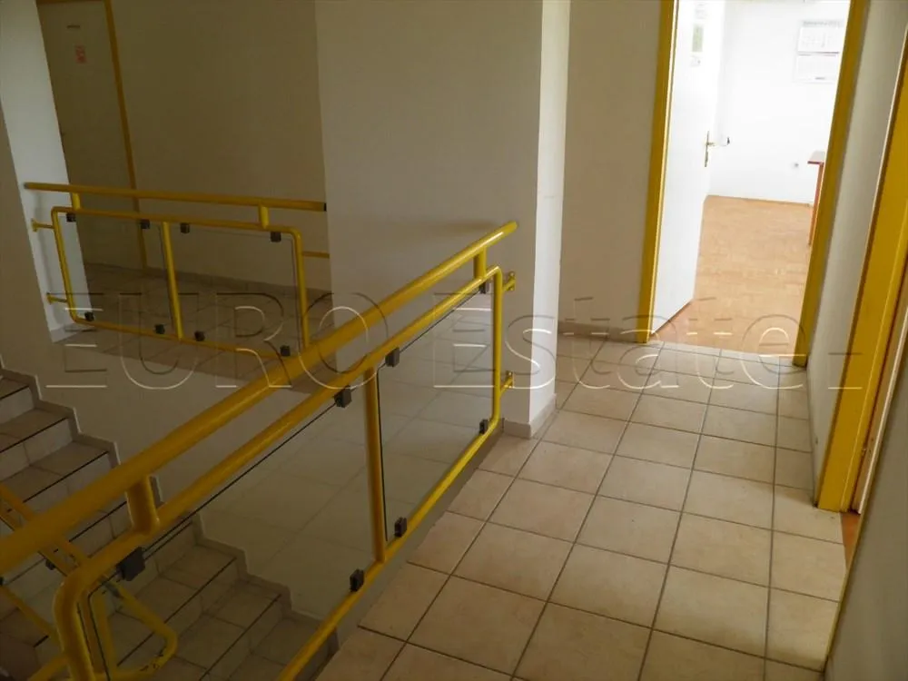 varaždin: upravna zgrada sa halom 1300 m2, ind. dvorište 3370 m2 - slika 9