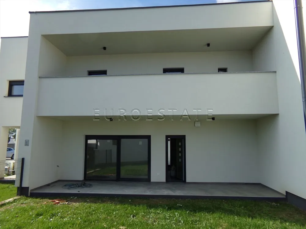sračinec: dvoetažni 4-sobni stan sa dvorištem i parkiralištem, sveukupne površine 275 m2, novogradnja - slika 7