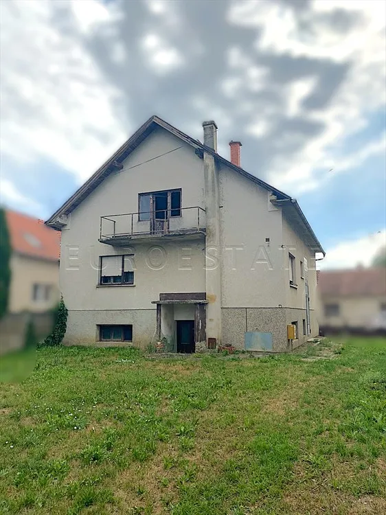 prelog: kuća sa pomoćnim zgradama i velikim zemljištem na prodaju, 254,42 m2 bruto - slika 4