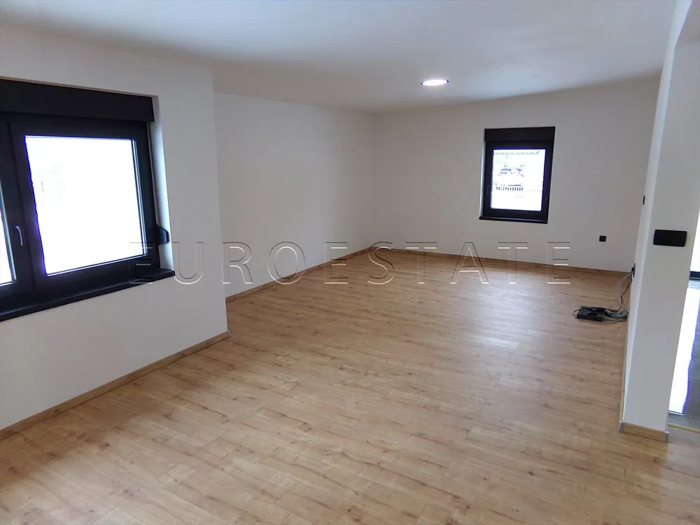 varaždin: novouređena visoka prizemnica od 180 m2 na odličnoj lokaciji, miran kvart - slika 13