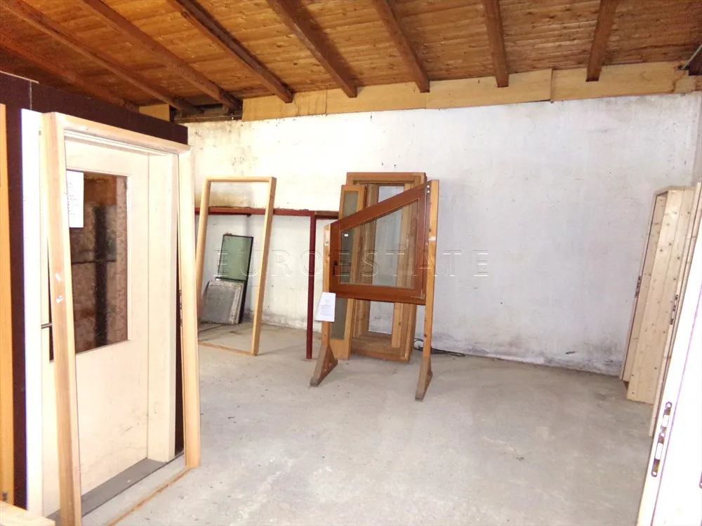 jurketinec: poslovni prostor sa skladištem, radionom i stanom, 1110 m2 - slika 13