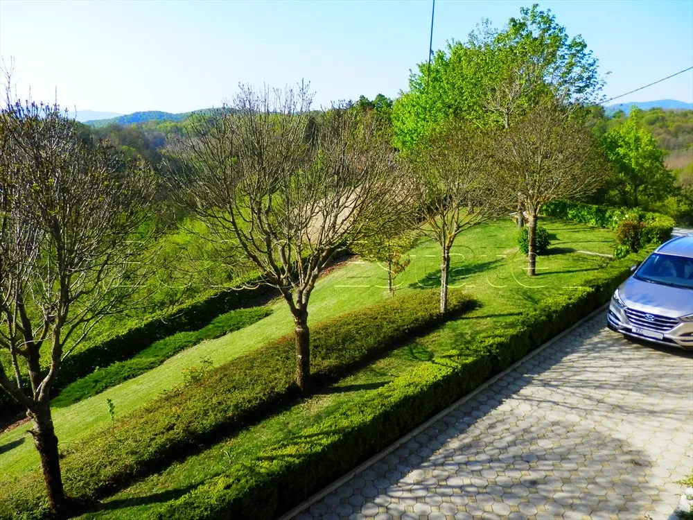 gornja voća: luksuzna kuća za odmor, 200 m2, 3200 m2 okućnice, bazen - slika 14