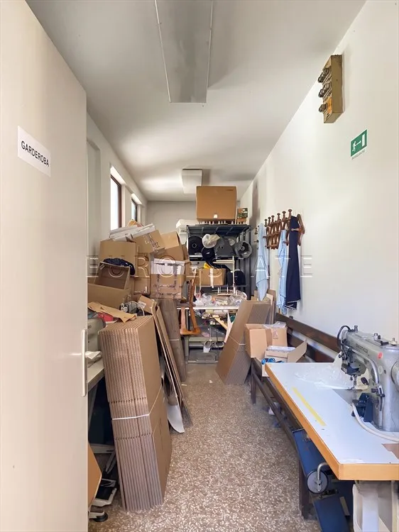 lepoglava: poslovna hala, višenamjenski poslovni prostor 421 m2 - slika 11