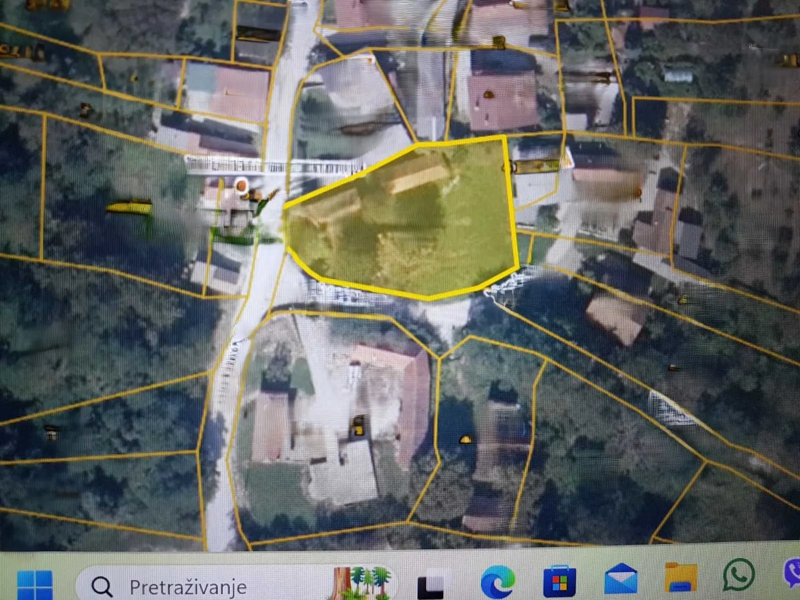 vuglovec; građevinsko zemljište ukupne površine 1126 m2 ! - slika 3