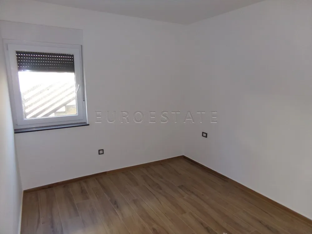 šimuni: nov, 3 - sobni apartman, 96.30 m2 + vrt i parking, bruto 187 m2 - slika 14