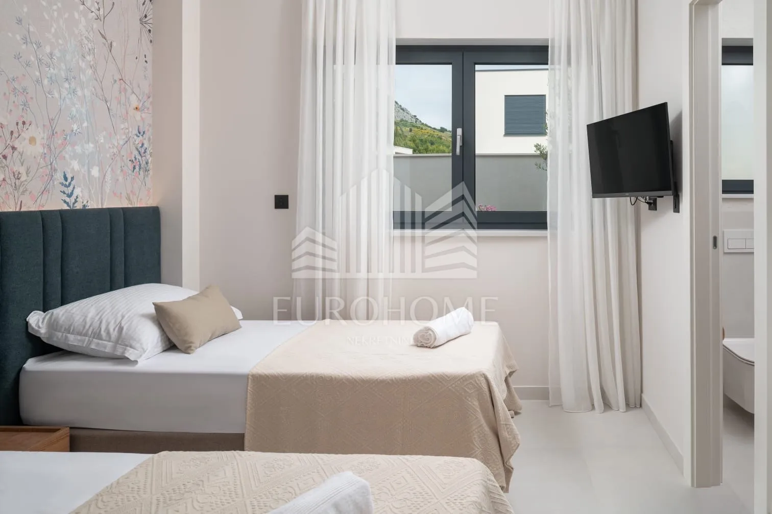 split, podstrana, urbana villa 300m od mora - slika 29