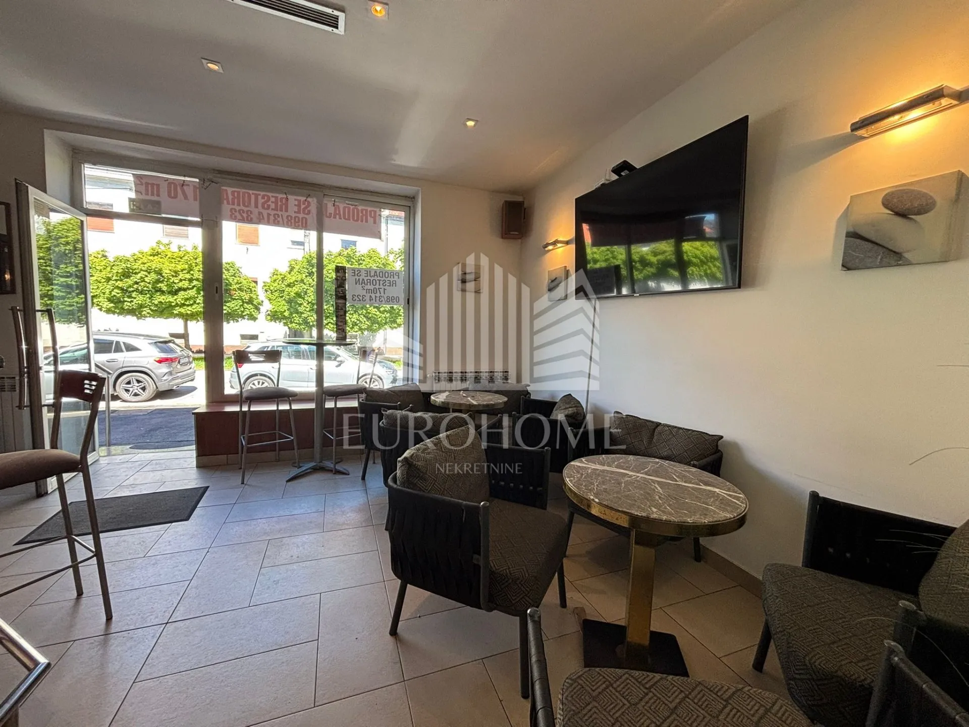 poslovni prostor 160m2, opremljen kao restoran - trnje - - slika 2