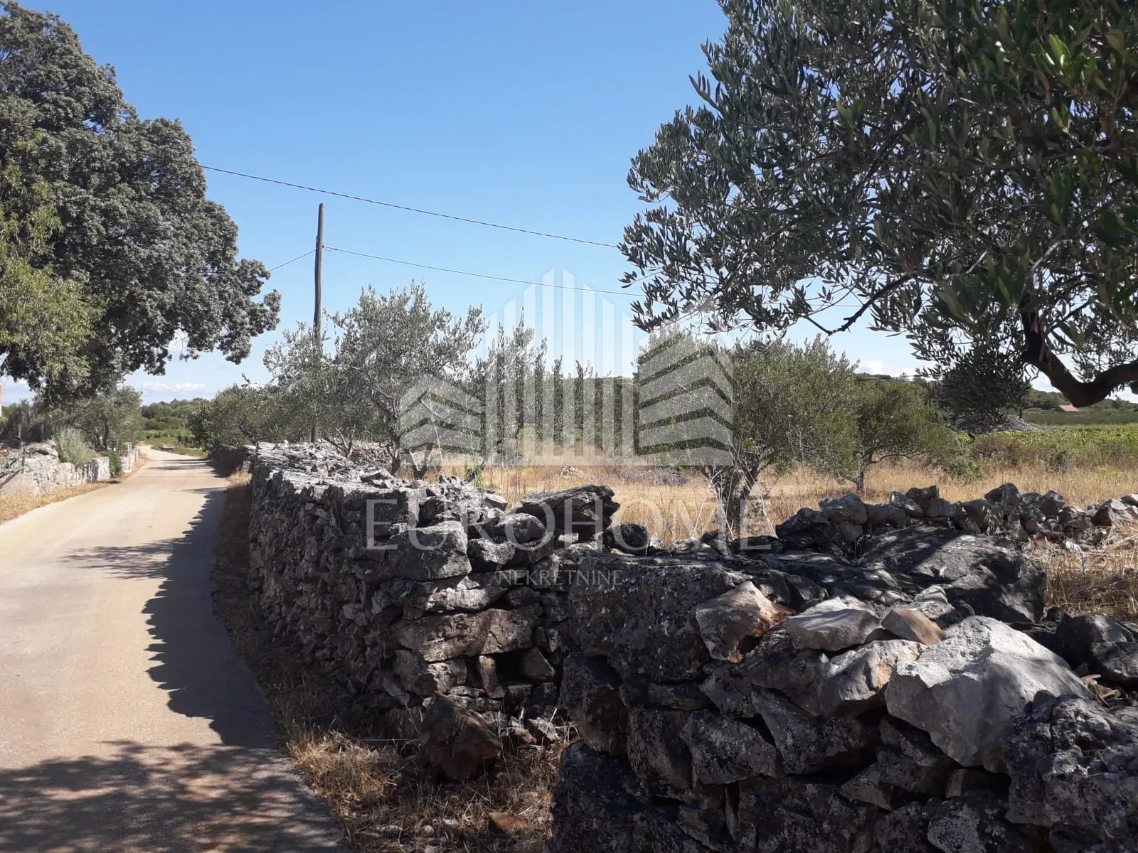 hvar građevinsko zemljište odlična cijena 1867 m2 (poljica) - slika 4