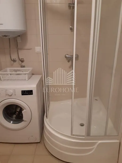 osijek, trosoban dvoetažni stan u centru, 68 m² - mirna dvorišna lokacija - slika 7
