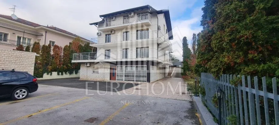 2 kuće, 800m2, pantovčak-atrakivna lokacija - slika 15