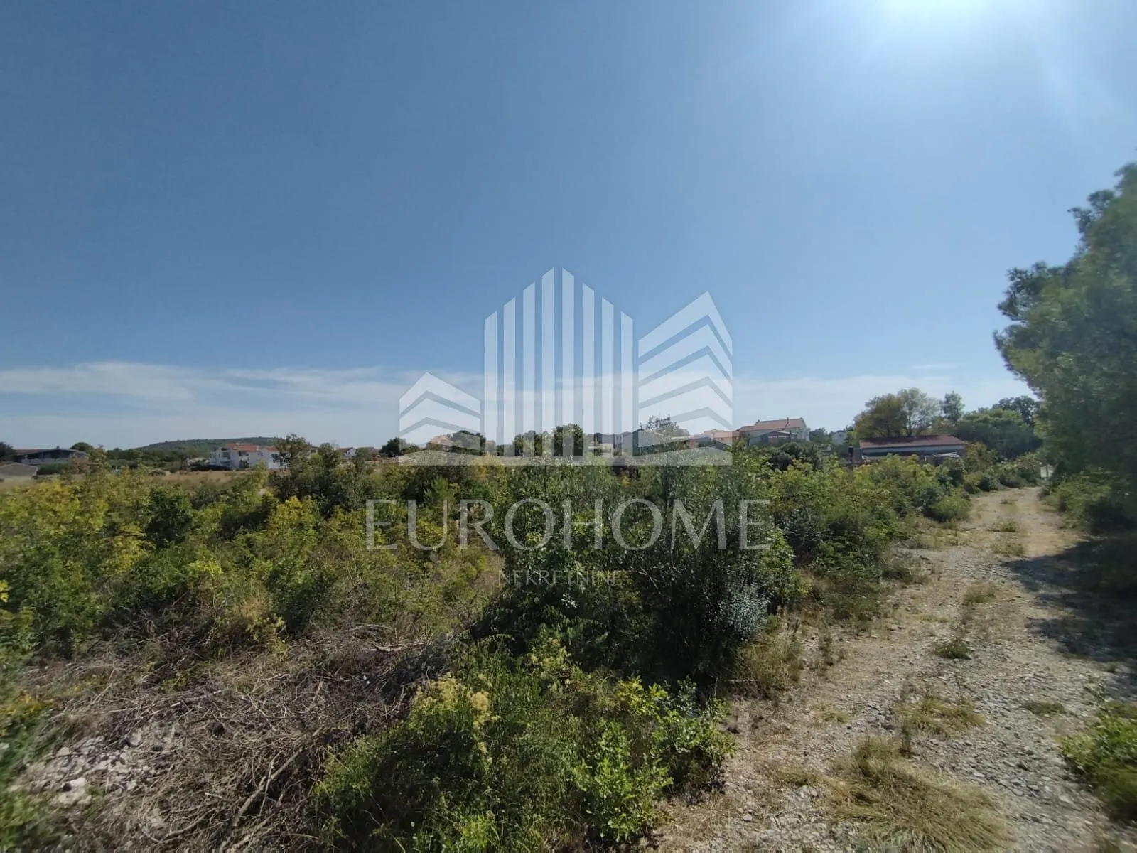 pirovac atraktivno građevinsko zemljište 110€m2 - slika 8