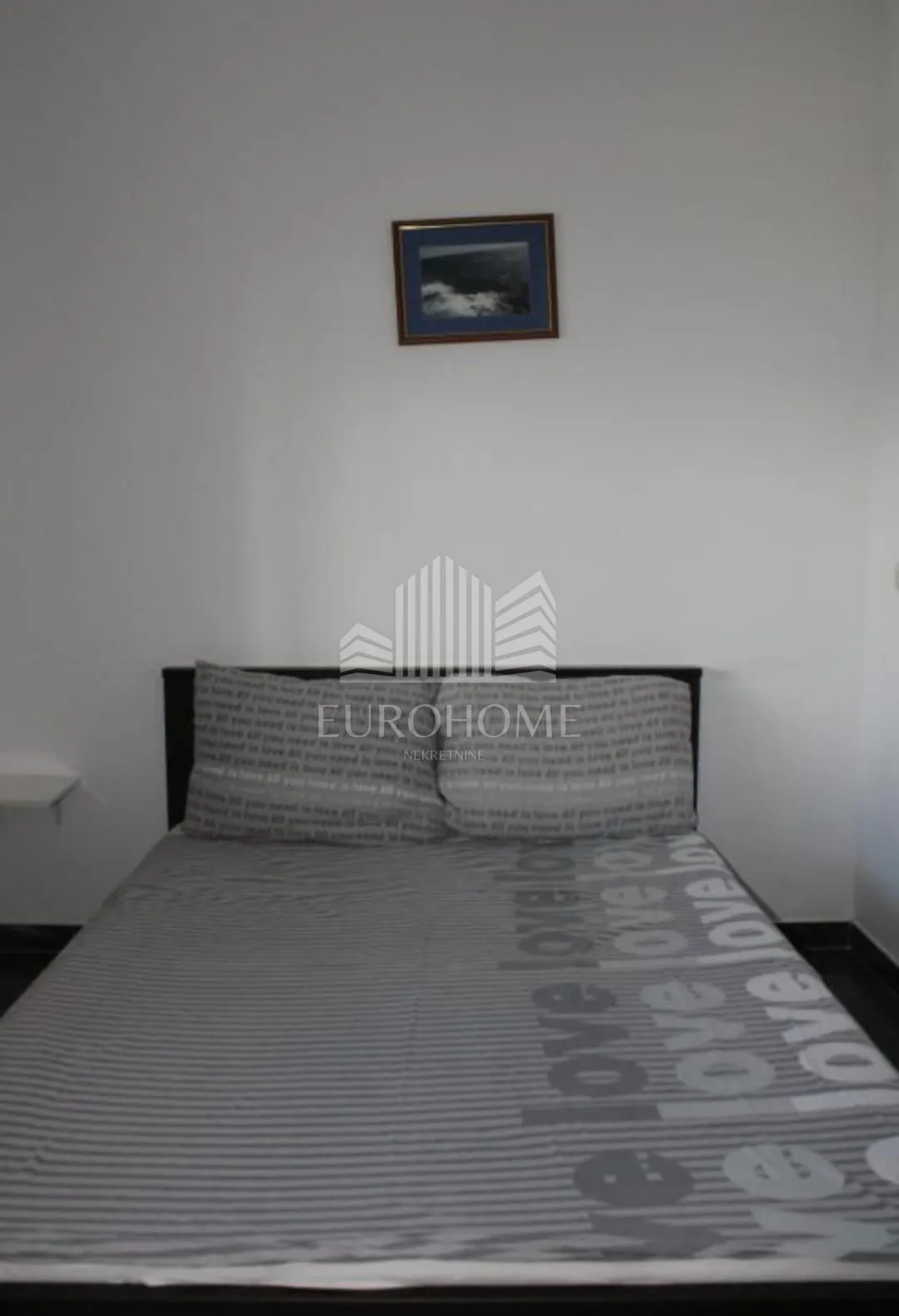 maslenica-kuća s 4apartmana+ugos.objekt,1. red do mora,550m2 - slika 9