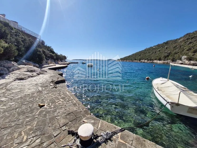 marina, vinišće, projekt za 3 moderne ville s bazenima i pogledom na more - slika 17