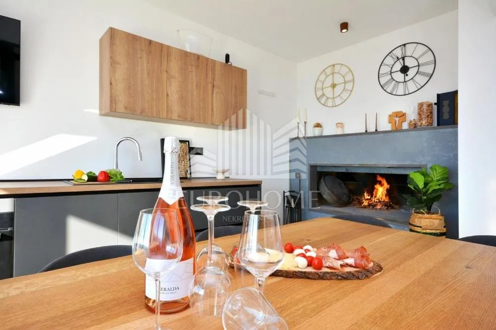 split, moderna villa, panoramski pogled, 223m2 - slika 31