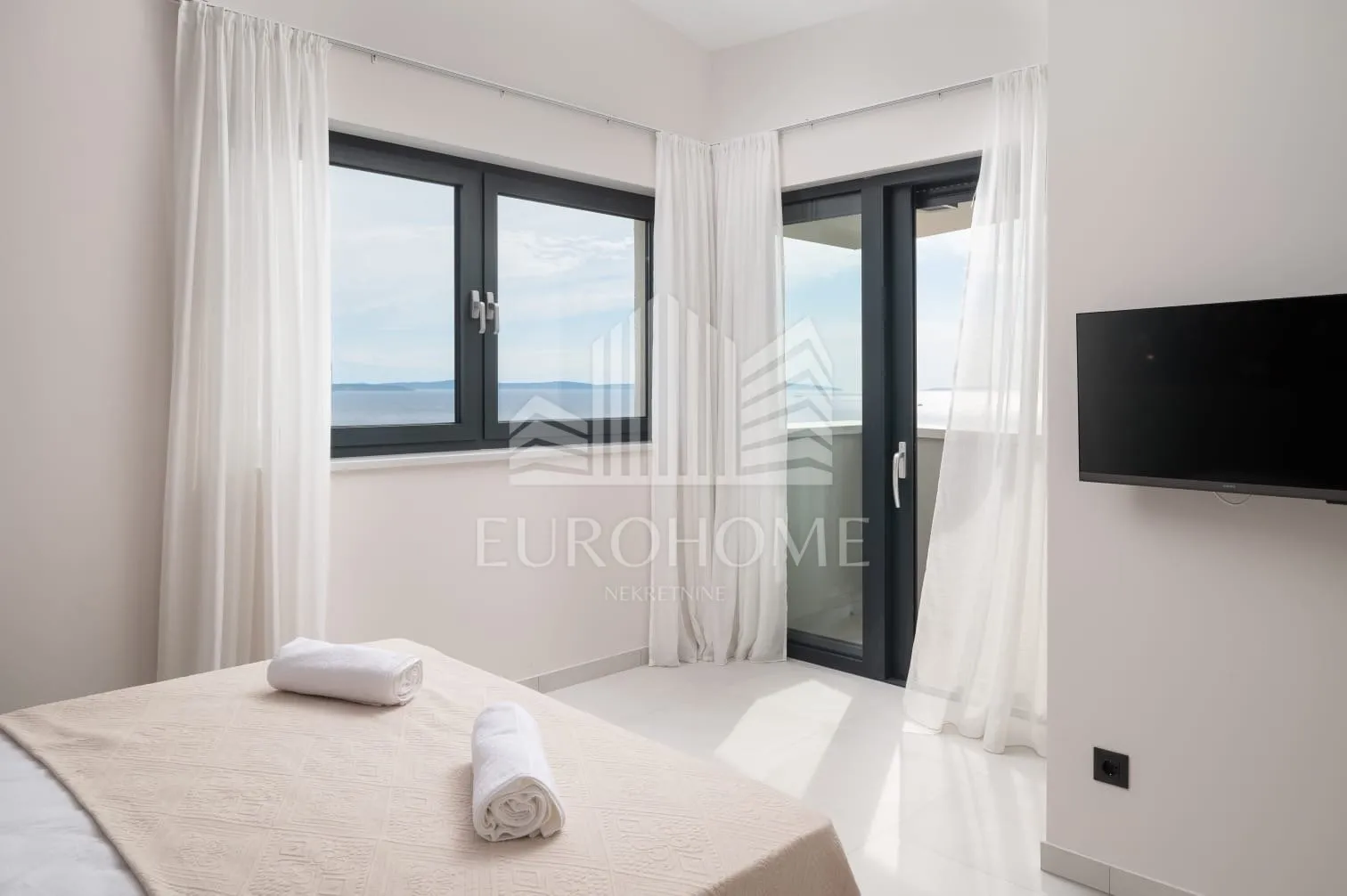 split, podstrana, urbana villa 300m od mora - slika 7