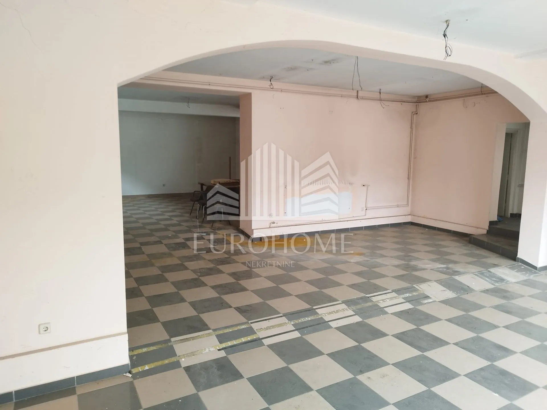 2 kuće, 500m2,1800 brp,zemljište 917 m2 -sesvete,prilika investitorima - slika 18