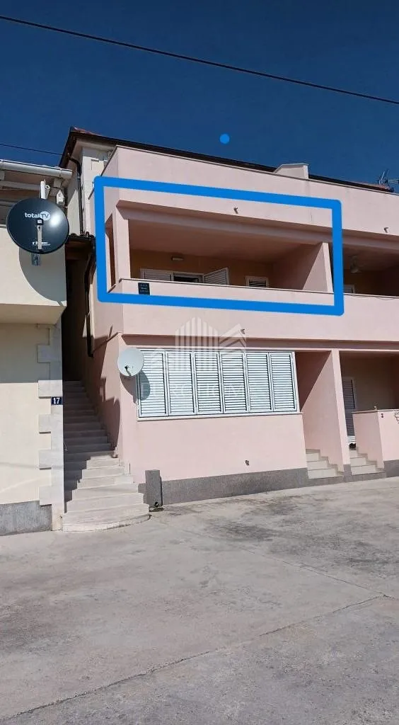 tisno- drugi red do mora- jednosobni apartman, 46m2 - slika 2