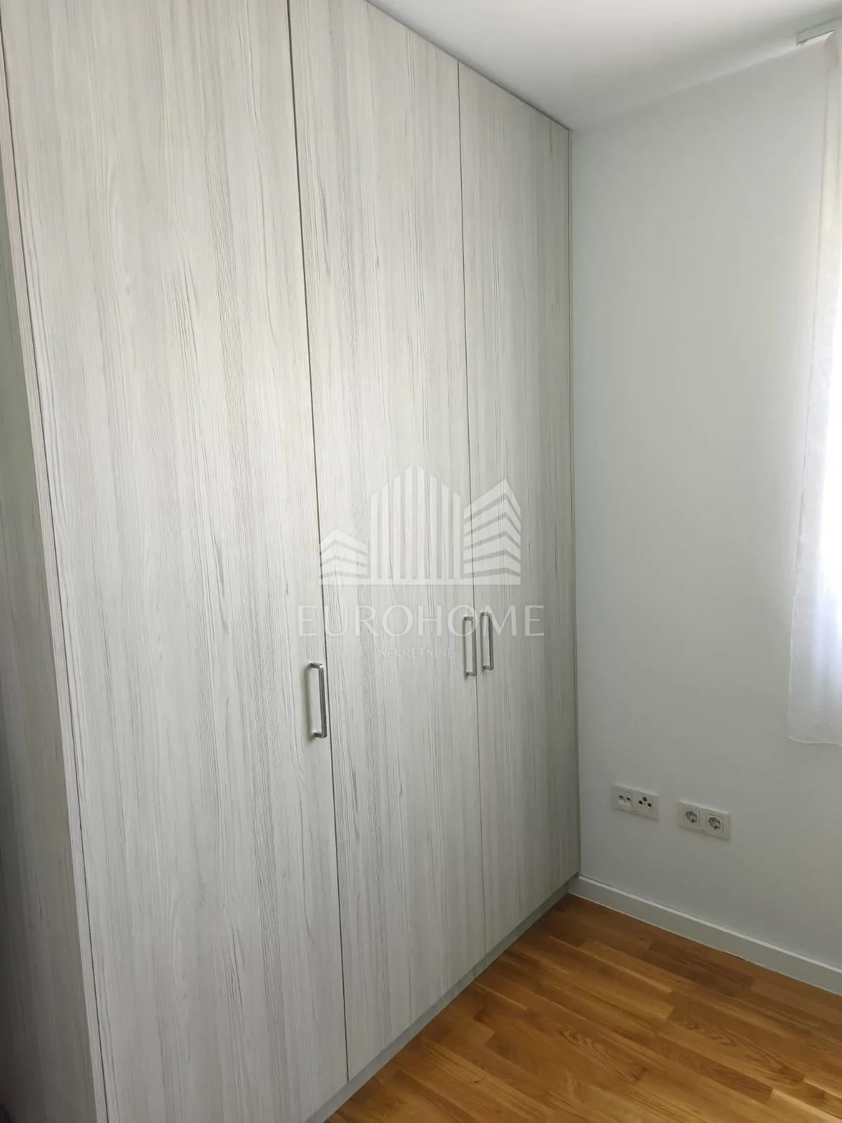 prvi najam 3-sobni stan 49 m², novogradnja, balkon i parking - slika 9