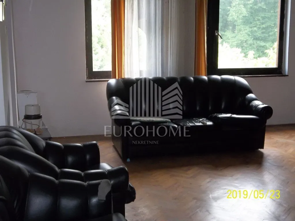 oroslavje centar kuća 220 m2+2000 m2 građevinskog zemljišta - slika 3