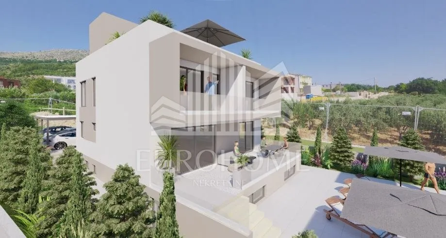 luksuzna vila podstrana sa bazenom (300m2) - slika 10