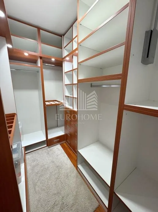 premium stan s 200 m² privatnog vrta – remete, zagreb - slika 11