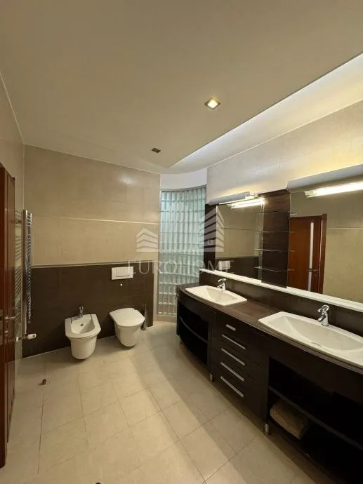 premium stan s 200 m² privatnog vrta – remete, zagreb - slika 18