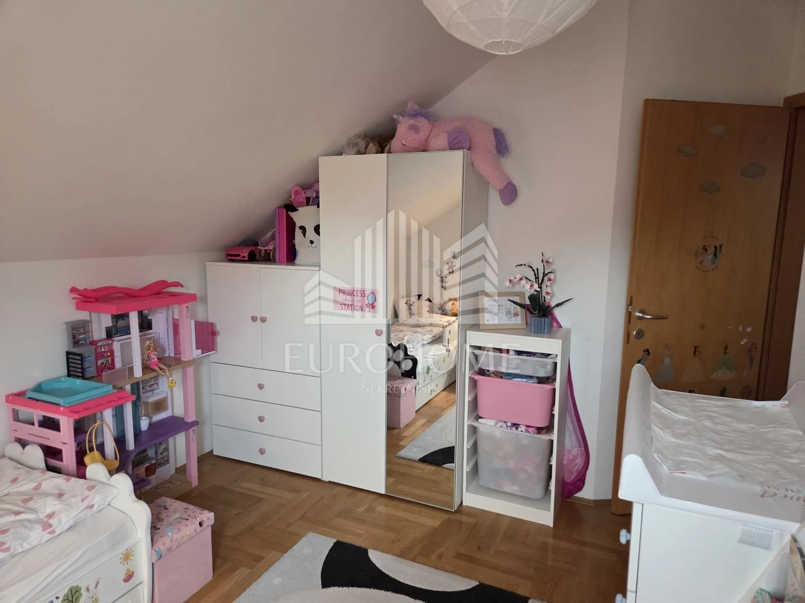 trosoban stan u brestju – 59 m², potpuno namješten - slika 9