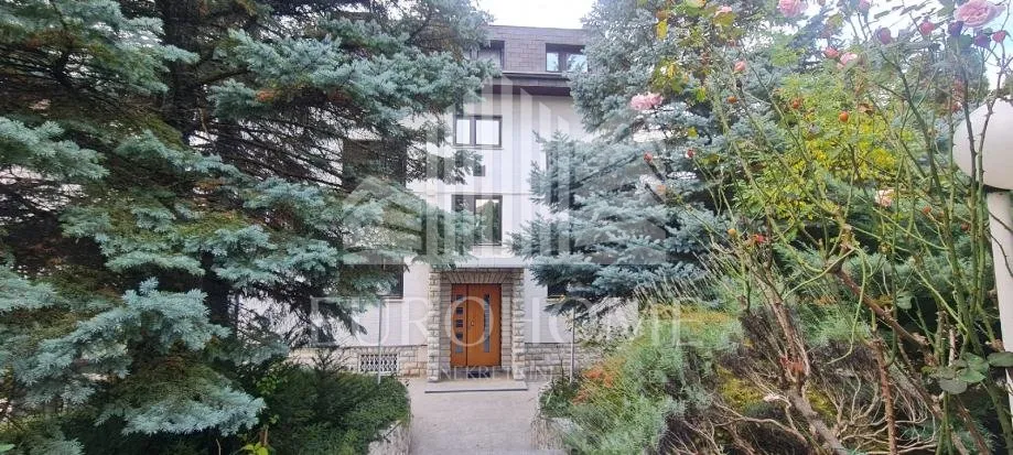2 kuće, 800m2, pantovčak-atraktivna lokacija - slika 14