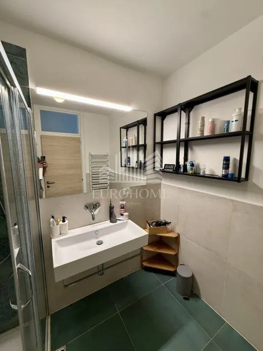 martinovka - adaptiran dvoetažni 4-s stan, 128.5 m², 2 lođe - slika 5