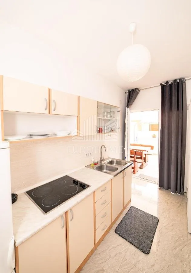 blizina zrća, gajac, kuća sa 8 apartmana 500 m od mora - slika 5