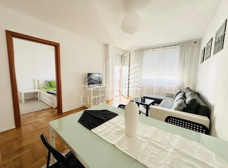 lanište-dvosoban stan s loggiom, garaža 57,65m2 - slika 3