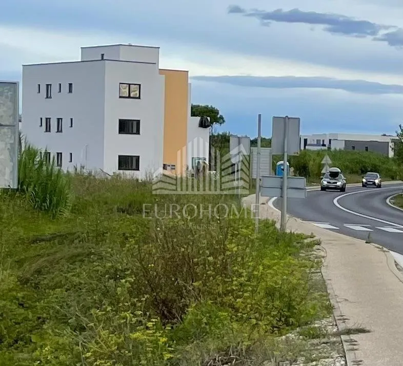 privlaka - građevinsko zemljište 492 m² + pristupni put, 400 m od mora - slika 2