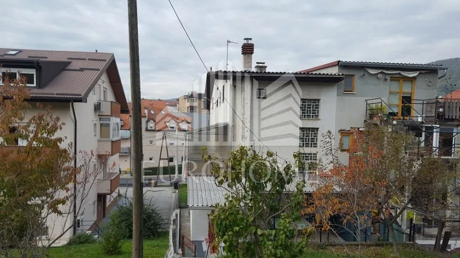 gračani, kuća i garaža - slika 8