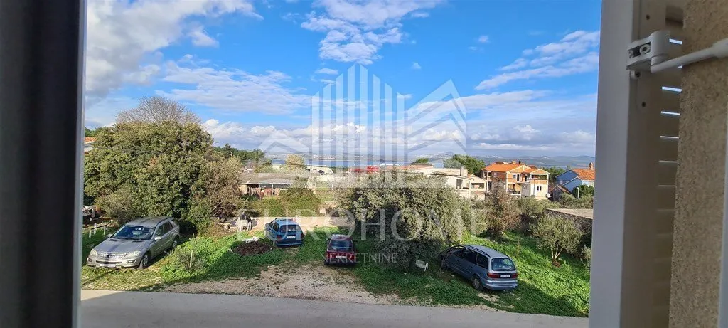 pakoštane, stan 62 m2 sa balkonom +2 parkirna mjestam +ostava 25m2 - slika 3