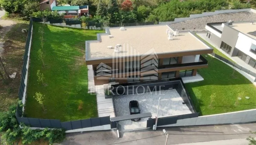 luksuzna vila 645 m² s unutarnjim bazenom i garažom za 5 automobila - slika 2