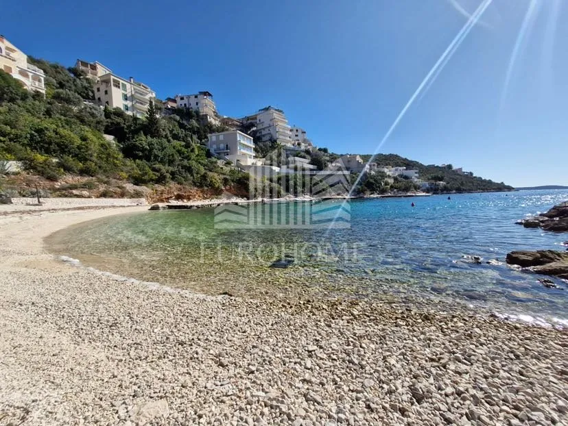 marina, vinišće, projekt za 3 moderne ville s bazenima i pogledom na more - slika 8