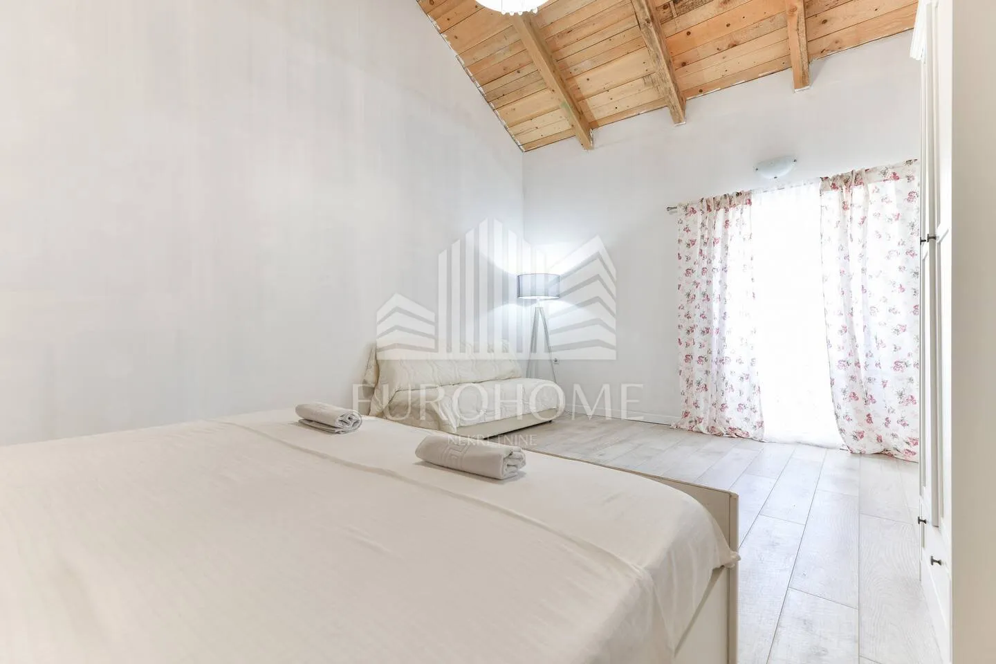 prilika, gornje raštane, vila s bazenom 194 m2 - slika 11